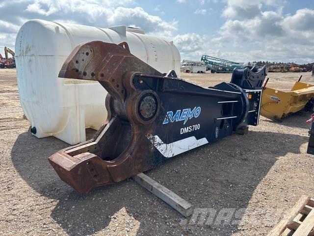 Daemo DMS700 Pulveriser (Demolition Crusher ) 