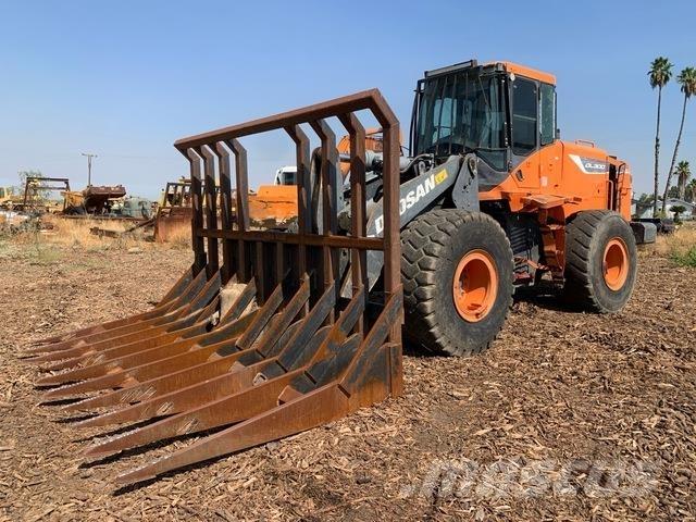 Doosan DL300-5 Wheel loaders
