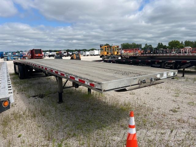 East Mfg  Flatbed/Dropside trailers