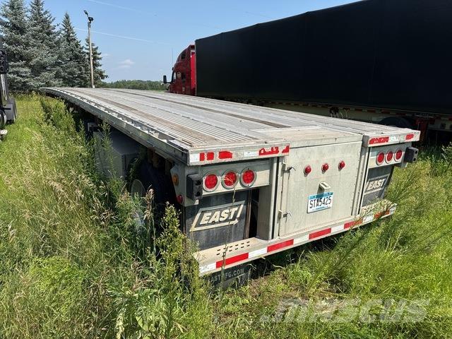 East Mfg  Flatbed/Dropside trailers