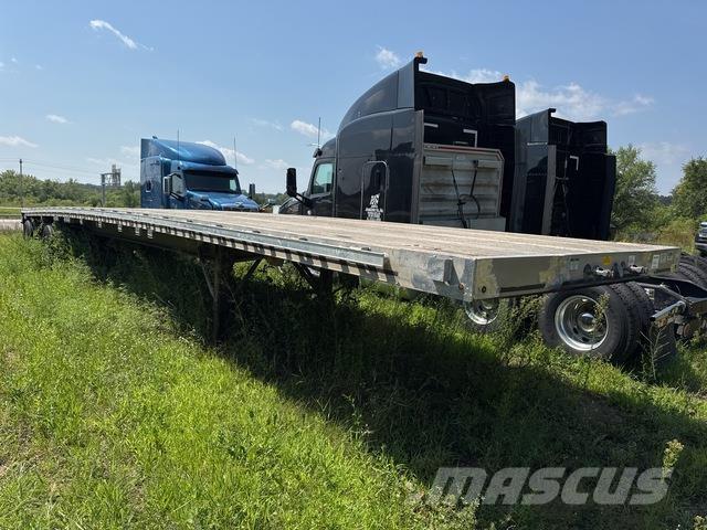 East Mfg  Flatbed/Dropside trailers