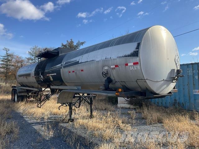 Etnyre TR6 Material transport vehicles