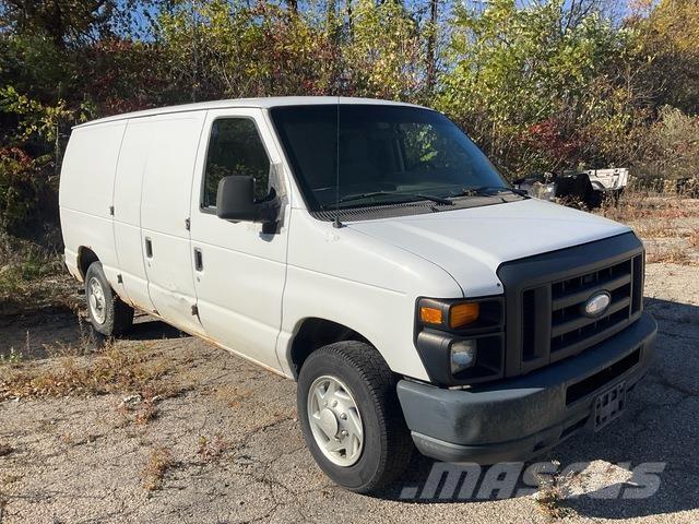 Ford E-150 Panel vans