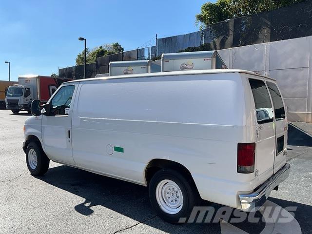 Ford E-150 Panel vans