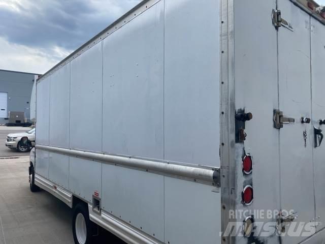 Ford E-350 Panel vans