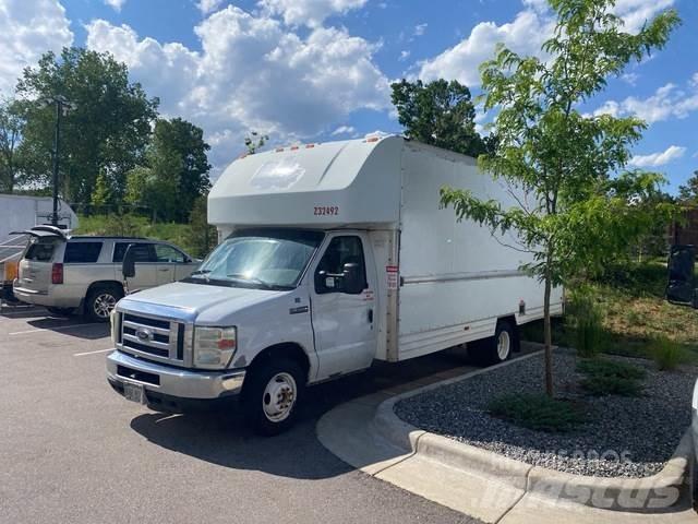 Ford E-350 Panel vans