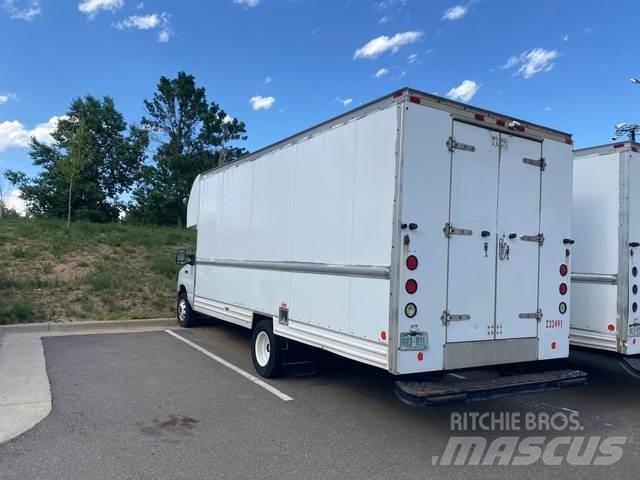 Ford E-350 Panel vans