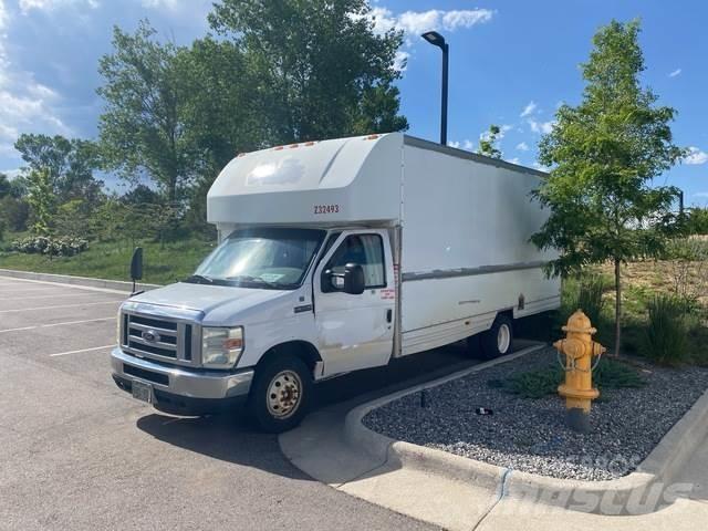 Ford E-350 Panel vans