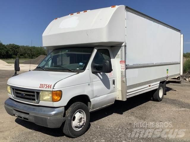 Ford E-350 Box body