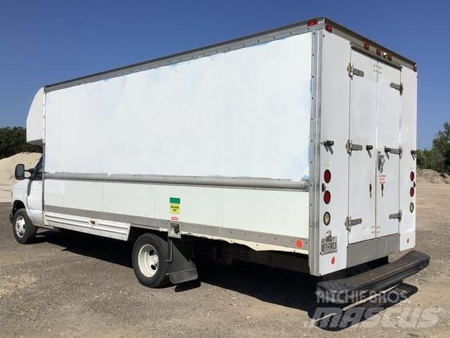 Ford E-350 Box body
