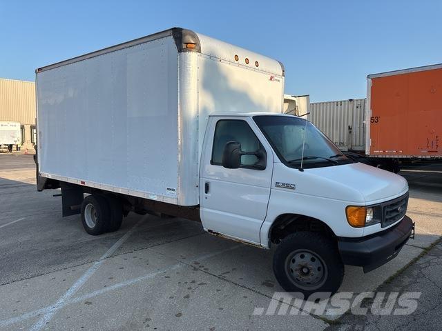 Ford E-350 Panel vans