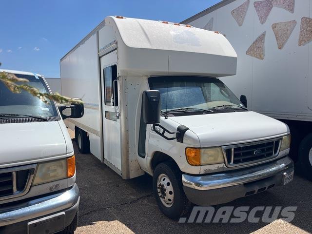 Ford E-350 Panel vans