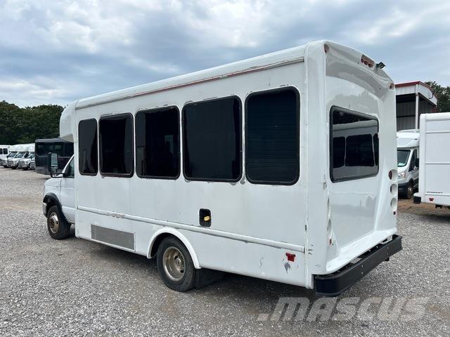 Ford E-350 Mini buses