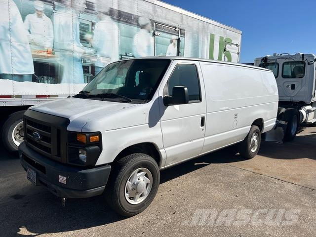 Ford E-350 Panel vans