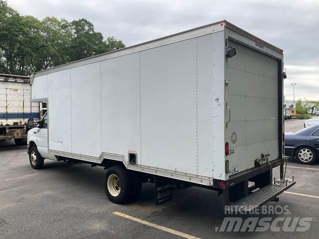 Ford E-450 Box body trucks