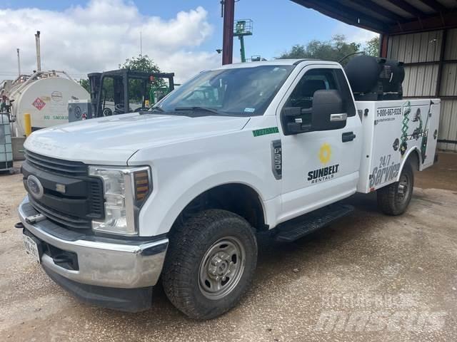 Ford F-250 Construction - Others