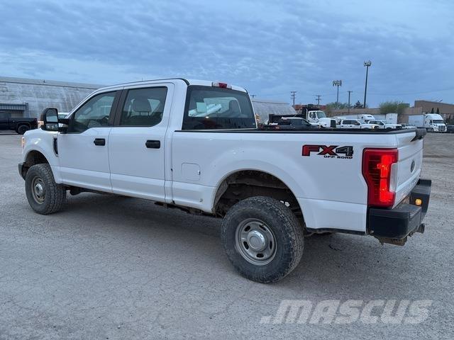 Ford F-250 Pick up/Dropside