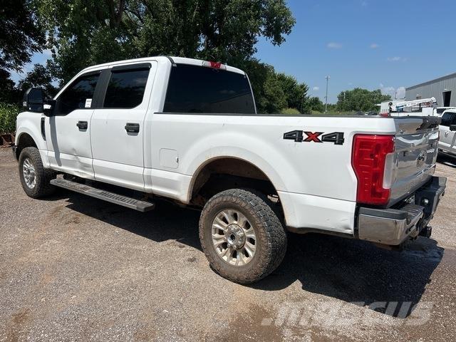 Ford F-250 Pick up/Dropside