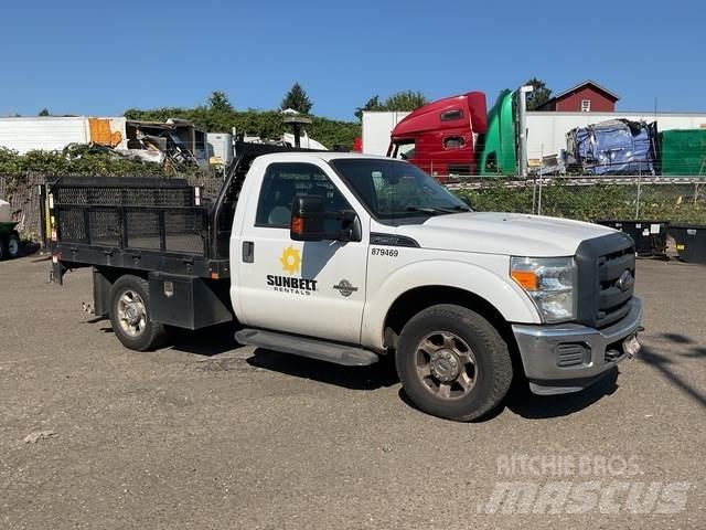 Ford F-250 Flatbed / Dropside trucks