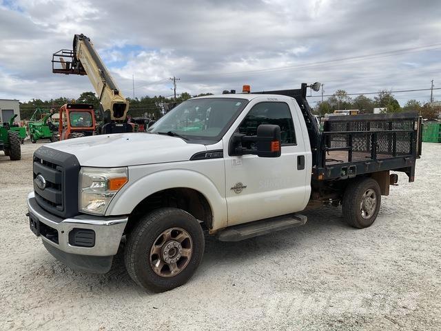 Ford F-250 Flatbed / Dropside trucks