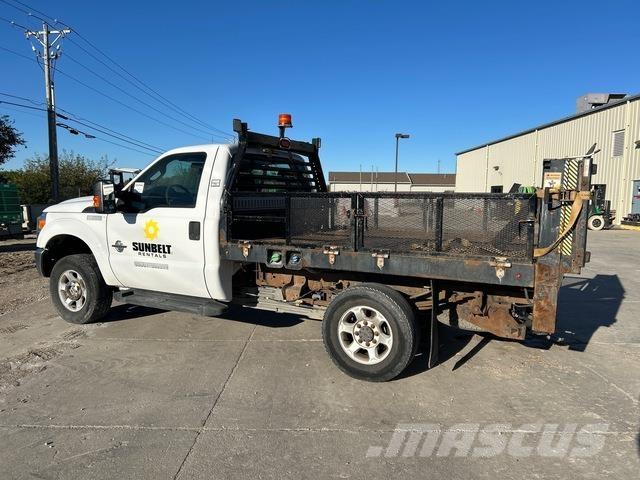 Ford F-250 Flatbed / Dropside trucks