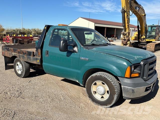 Ford F-250 Flatbed / Dropside trucks