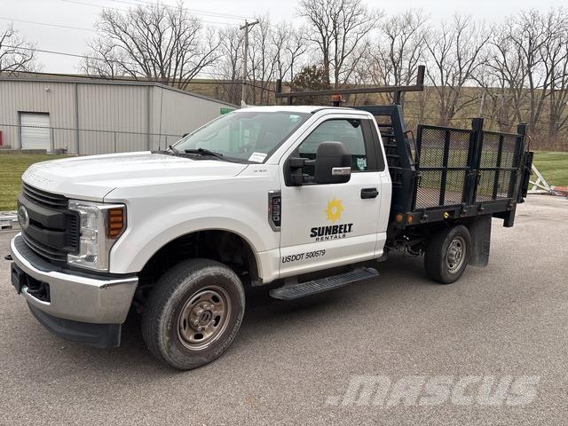 Ford F-250 Flatbed / Dropside trucks