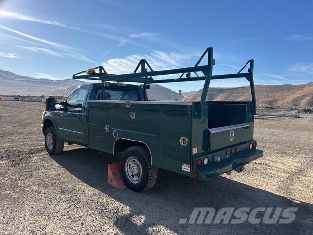 Ford F-350 Pick up/Dropside