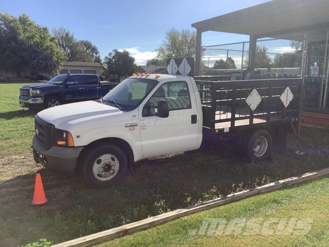 Ford F-350 Flatbed / Dropside trucks