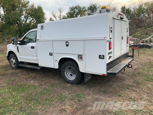 Ford F-350 Pick up/Dropside
