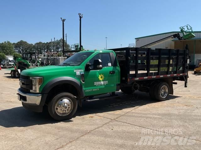 Ford F-450 Flatbed / Dropside trucks