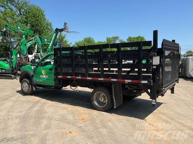 Ford F-450 Flatbed / Dropside trucks