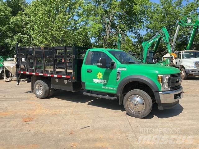 Ford F-450 Flatbed / Dropside trucks