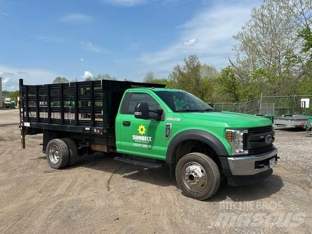 Ford F-450 Flatbed / Dropside trucks