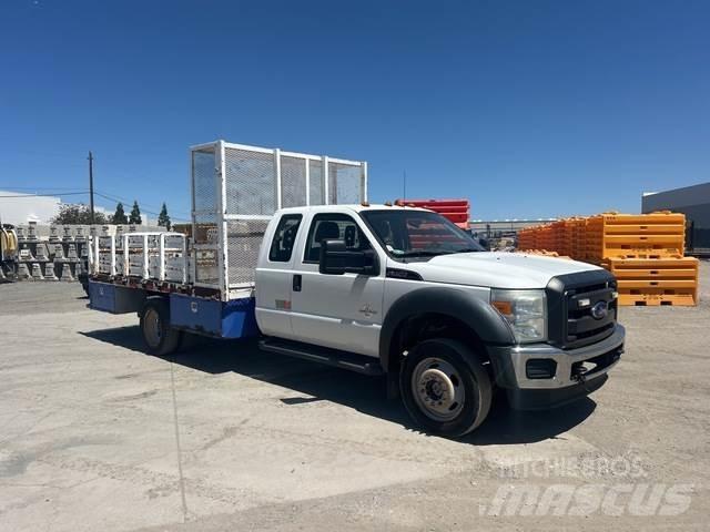 Ford F-450 Flatbed / Dropside trucks