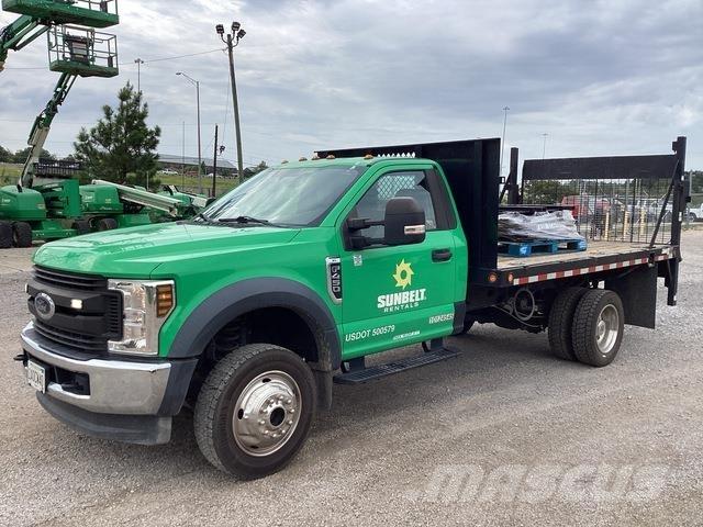 Ford F-450 Flatbed / Dropside trucks