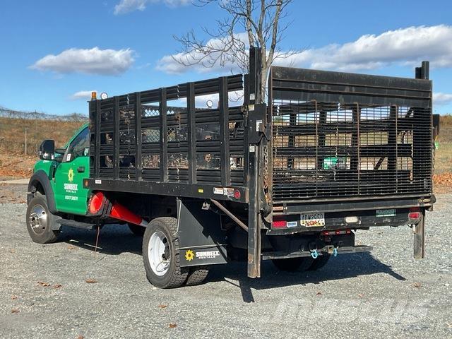 Ford F-450 Flatbed / Dropside trucks