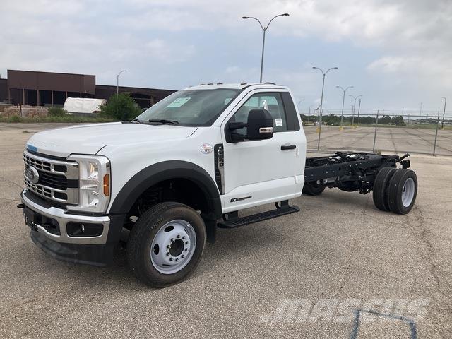 Ford F-550 Cabins and interior