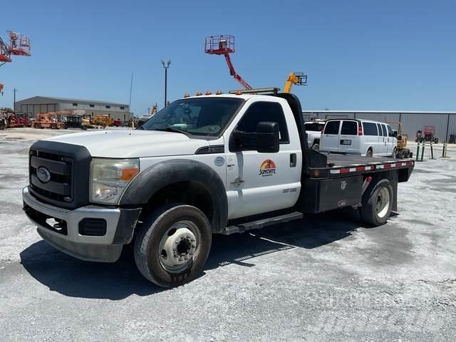 Ford F-550 Flatbed / Dropside trucks