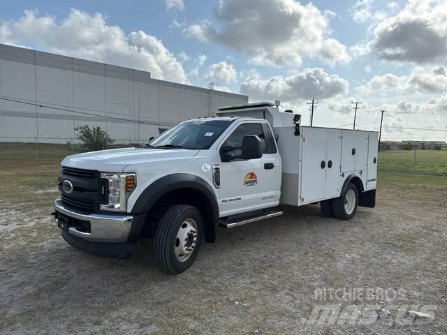 Ford F-550 Municipal / general purpose vehicles