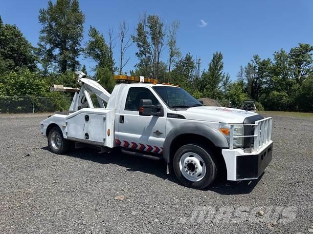 Ford F-550 Recovery vehicles