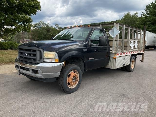 Ford F-550 Flatbed / Dropside trucks