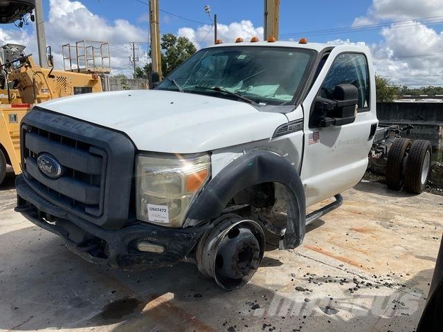 Ford F-550 Cabins and interior
