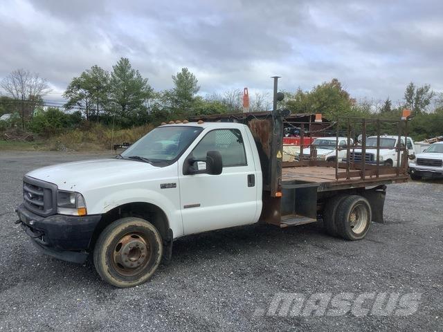 Ford F-550 Flatbed / Dropside trucks