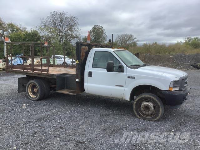 Ford F-550 Flatbed / Dropside trucks