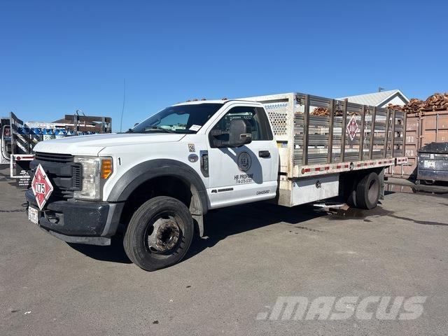 Ford F-550 Flatbed / Dropside trucks