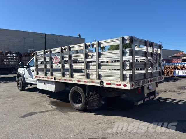 Ford F-550 Flatbed / Dropside trucks