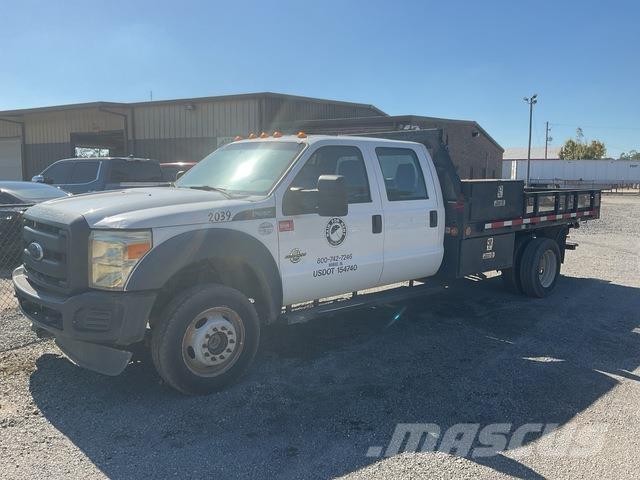 Ford F-550 Flatbed / Dropside trucks