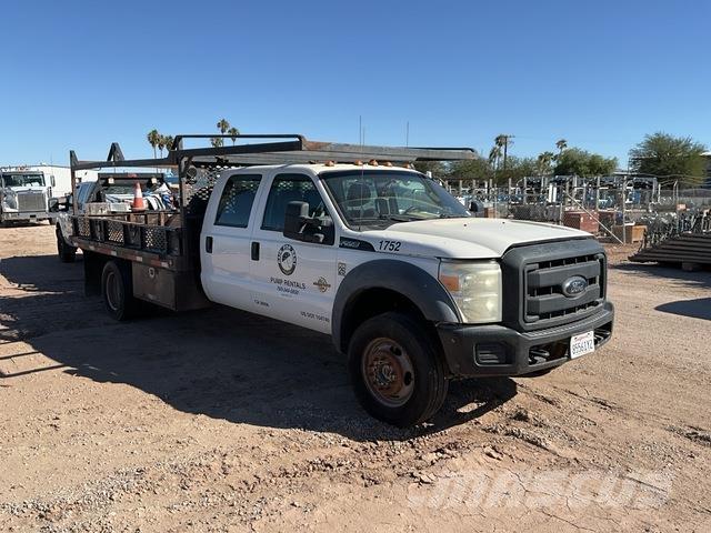 Ford F-550 Flatbed / Dropside trucks