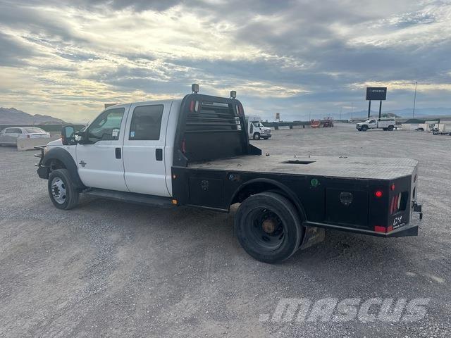 Ford F-550 Flatbed / Dropside trucks